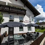 Haus Sandeck *