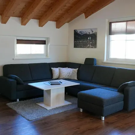 Haus Sandeck アパート
