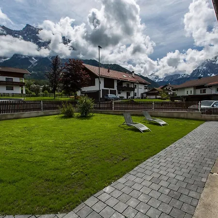 Haus Sandeck *